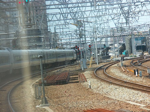 つい先頭車両を見てしまう…(笑